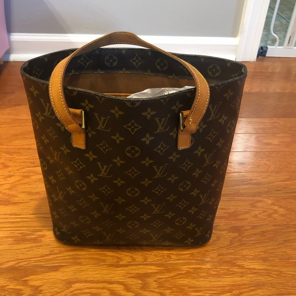 Lv Bag - image 4